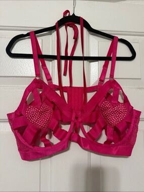 Torrid Hot Pink Strappy Heart Detail Bra